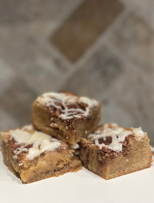 Cinnamon Roll Blondie- Milan EmPower